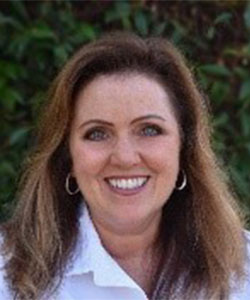 Lynn Atkinson's Head Shot